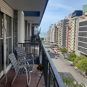 Avenida Luro, Centrico